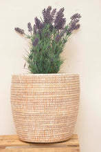 Load image into Gallery viewer, Maty african planter basket
